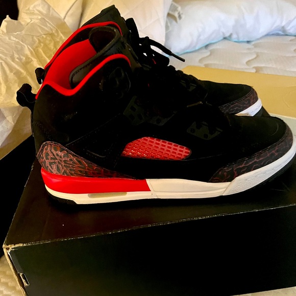 Retro Jordans 4 - Picture 3 of 4